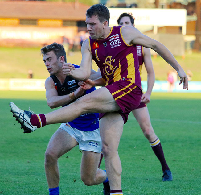 KyalHorsleySubismall